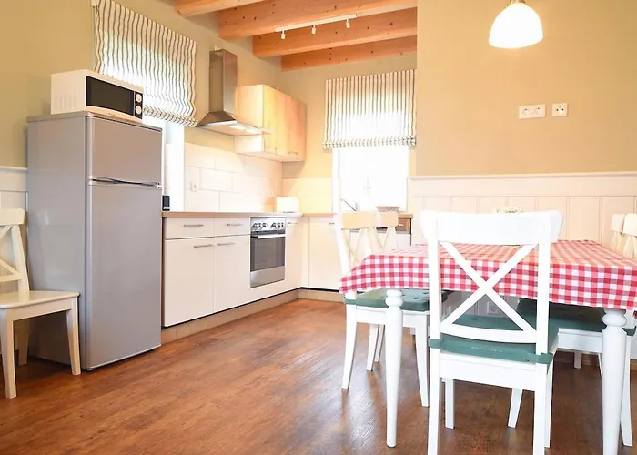 Semesterbostad Hof Koehne - Haus An Der Weide Rechts *